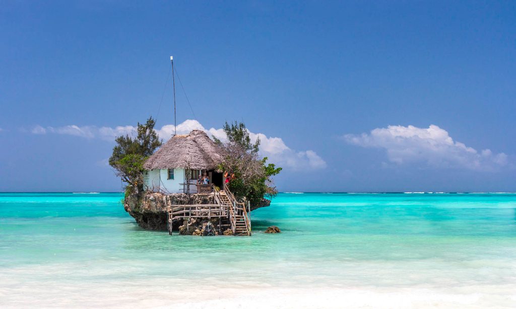 Tempat Makan Pemandangan Terbaik